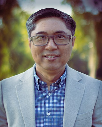 Rev. Dr. Luther Oconer
